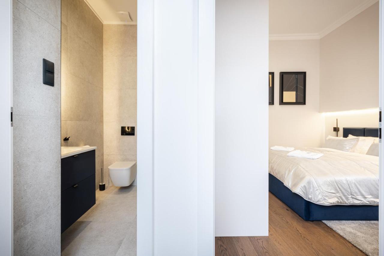 Sky Way Apartment Budapest Exteriör bild